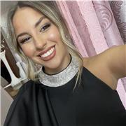 Docente impartisce lezioni di geografia